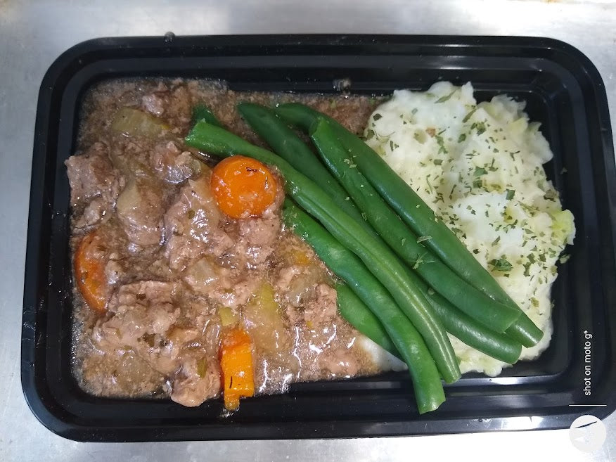 Entrees - Irish Lamb stew served with Colcannon & Green Beans - 1 lb Single Serving